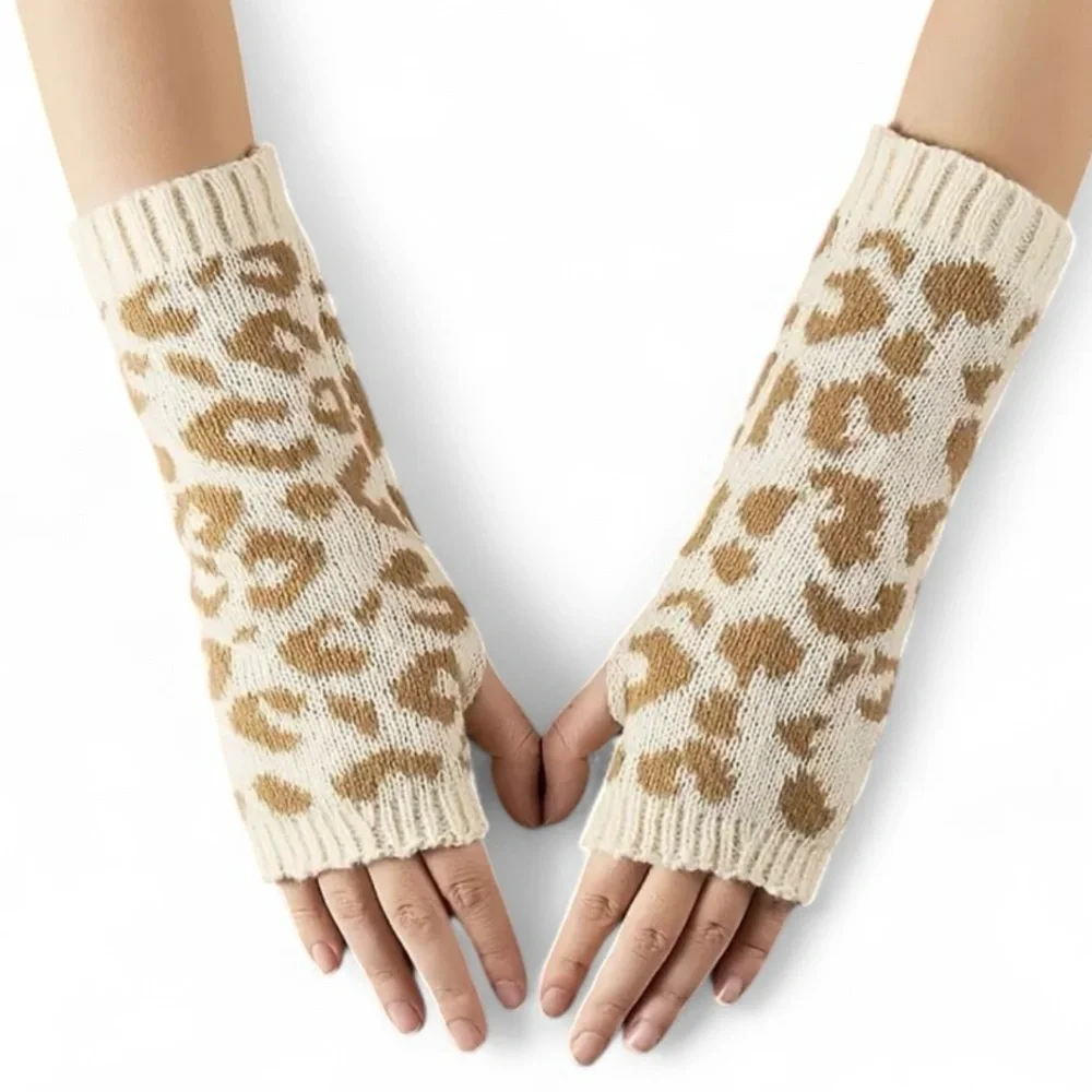 🔥CHOOSE A COLOR🆕Leopard Print Winter Fingerless Gloves